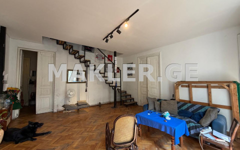  For Sale 3 room  Apartment in Sololaki dist. (Old Tbilisi)  in L. Asatiani st. 