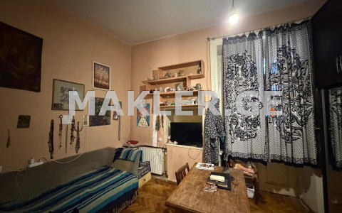  For Sale 3 room  Apartment in Sololaki dist. (Old Tbilisi)  in L. Asatiani st. 