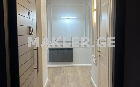  Продается 3 комнатная  Квартира в Ортачале  на ул. Горгасали 