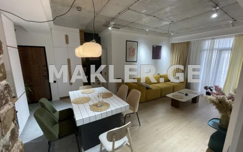  Продается 4 комнатная  Квартира в Ортачале  на ул. Горгасали 