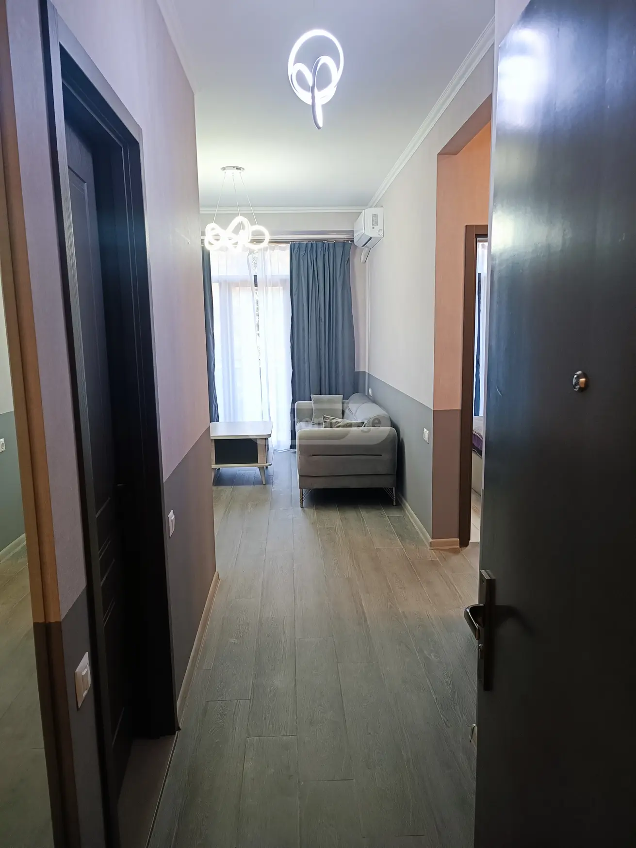  იყიდება 2 ოთახიანი  ბინა ორთაჭალაში  გორგასლის ქუჩაზე 