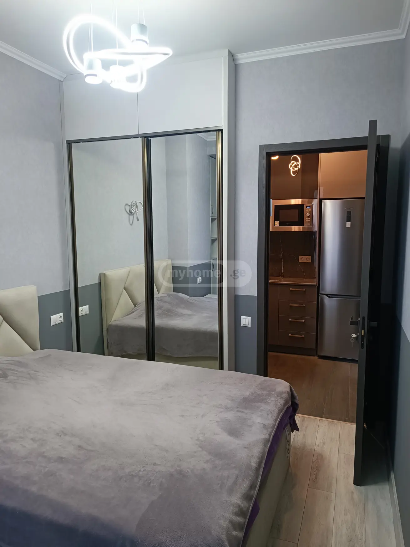  იყიდება 2 ოთახიანი  ბინა ორთაჭალაში  გორგასლის ქუჩაზე 