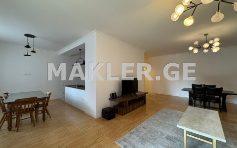  Kiralık 4   Daire in Vake dist.  in N. Djvania st. 