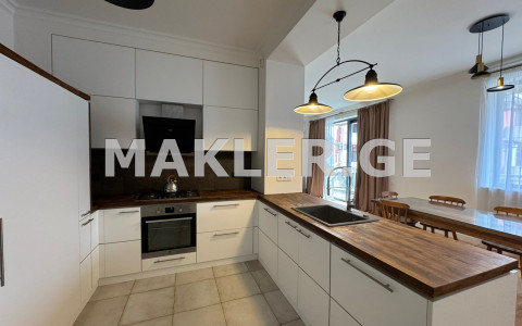  Kiralık 4   Daire in Vake dist.  in N. Djvania st. 