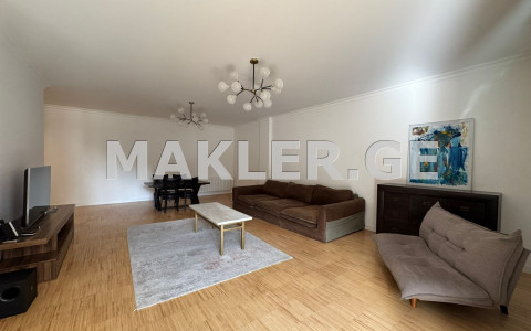  Kiralık 4   Daire in Vake dist.  in N. Djvania st. 