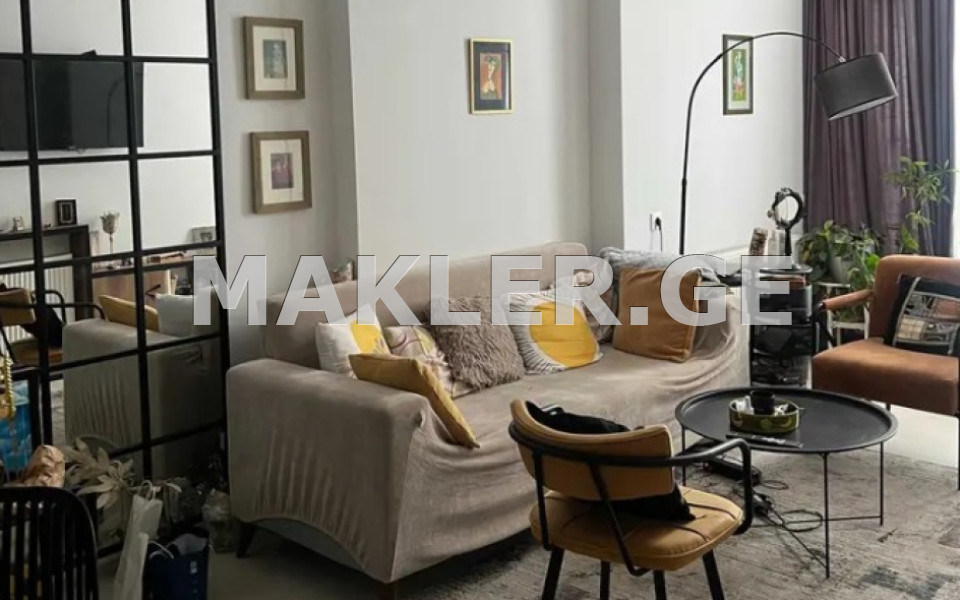  Продается 2 комнатная  Квартира в Сабуртало  на ул. Миндели 