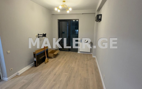  იყიდება 2 ოთახიანი  ბინა საბურთალოზე