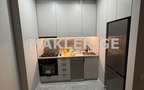  იყიდება 2 ოთახიანი  ბინა საბურთალოზე