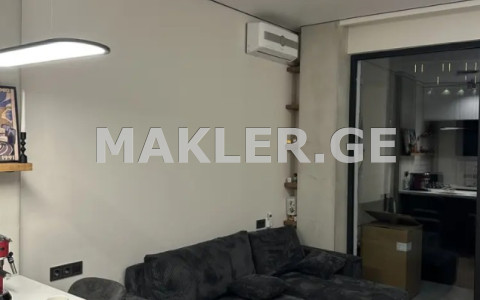  იყიდება 2 ოთახიანი  ბინა საბურთალოზე  ფერმწერთა ქუჩაზე 