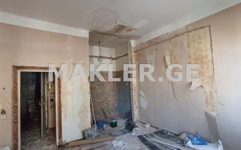  Продается 2 комнатная  Квартира в Сабуртало  на пр. Ал. Казбеги 