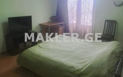  Продается 3 комнатная  Квартира в Сабуртало  на ул. Готуа 