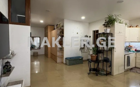  Продается 4 комнатная  Квартира в Сабуртало