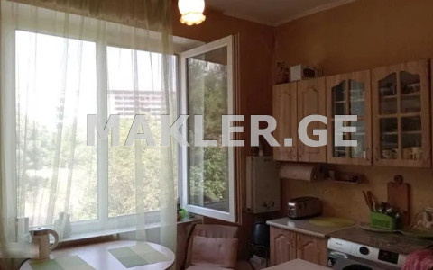  Продается 3 комнатная  Квартира на Плато Нуцебидзе