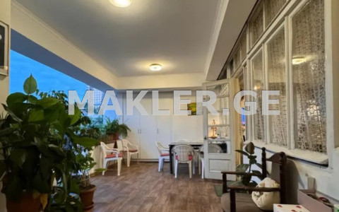  Продается 3 комнатная  Квартира в Сабуртало  на ул. Д.Гамрекели 