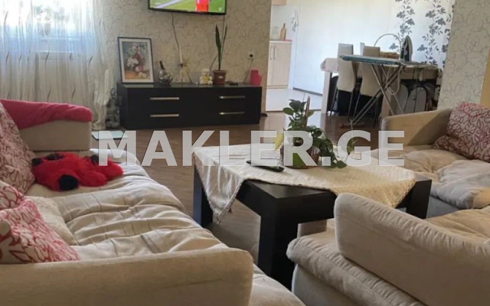  Продается 3 комнатная  Квартира в Сабуртало  на ул. Миндели 