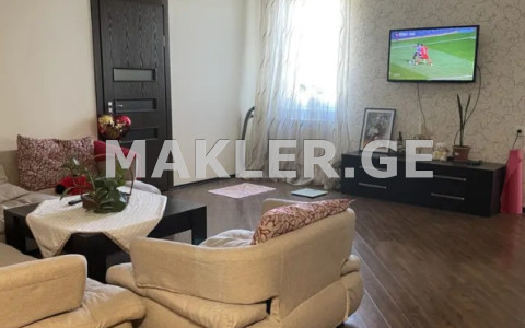  Продается 3 комнатная  Квартира в Сабуртало  на ул. Миндели 