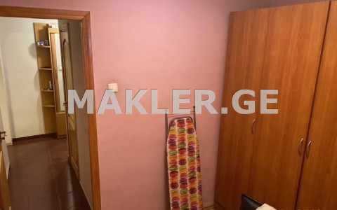  Продается 3 комнатная  Квартира в Сабуртало  на пр. Важа-Пшавела 