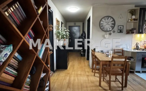  Satılık 4   Daire in Saburtalo dist.  in Sairme st. 