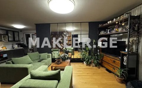  Satılık 4   Daire in Saburtalo dist.  in Sairme st. 