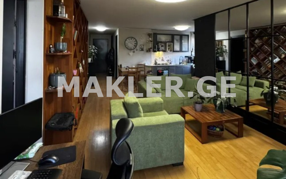  Satılık 4   Daire in Saburtalo dist.  in Sairme st. 