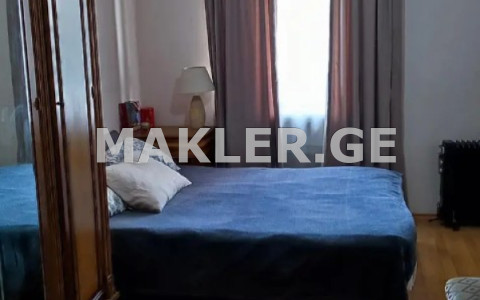  Продается 3 комнатная  Квартира в Сабуртало  на ул. Иосебидзе 