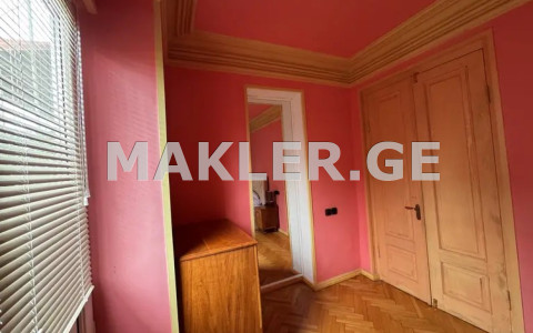  Продается 2 комнатная  Квартира в Сабуртало  на ул. Саирме 