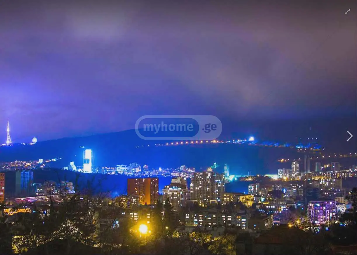  ქირავდება 2 ოთახიანი  ბინა საბურთალოზე  ი.გამრეკელის ქუჩაზე 