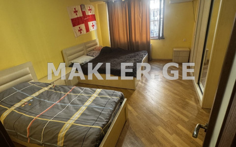  ქირავდება 3 ოთახიანი  ბინა ჩუღურეთის რაიონში  მარჯანიშვილის ქუჩაზე 