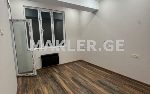  Продается 3 комнатная  Квартира в Дидубе  на ул. Кедия 