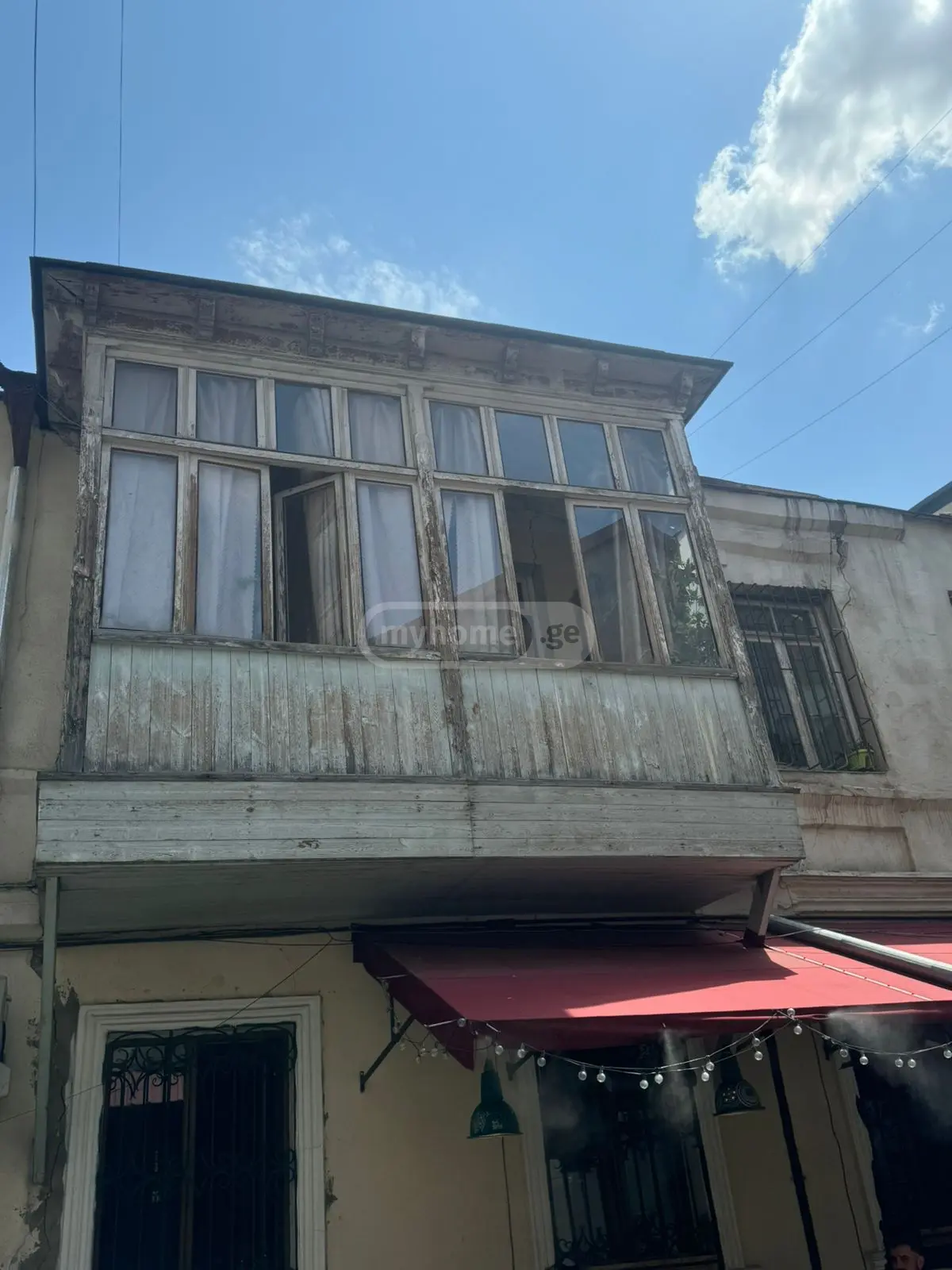  For Sale 3 room  Apartment in Sololaki dist. (Old Tbilisi)  in K. Apkhazi st. 