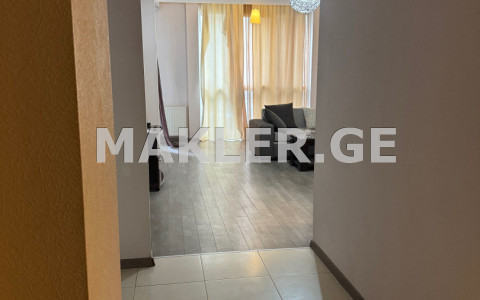  იყიდება 2 ოთახიანი  ბინა საბურთალოზე  სულხან ცინცაძის ქუჩაზე 