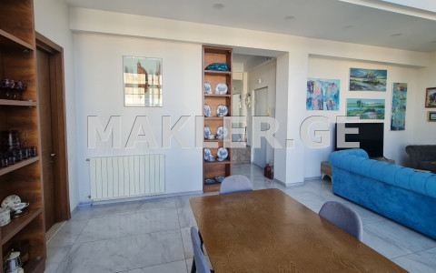  For Sale 7 room  Apartment in Isani dist.  in Bochormi st. 