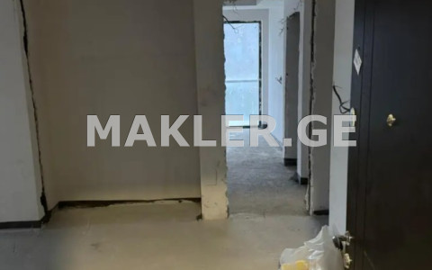  Продается 4 комнатная  Квартира в Сабуртало  на ул. Университетская 