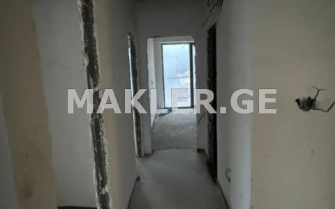  Продается 4 комнатная  Квартира в Сабуртало  на ул. Университетская 