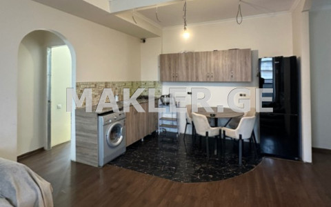  Продается 3 комнатная  Квартира в Сабуртало  на ул. Мицкевича 