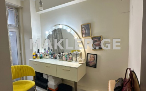  Продается 3 комнатная  Квартира в Сабуртало  на ул. Мицкевича 