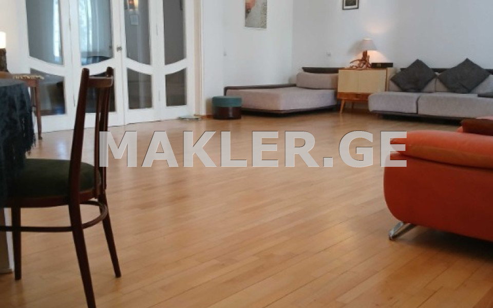  For Sale 4 room  Apartment in Vake dist.  in Gabashvili st. 