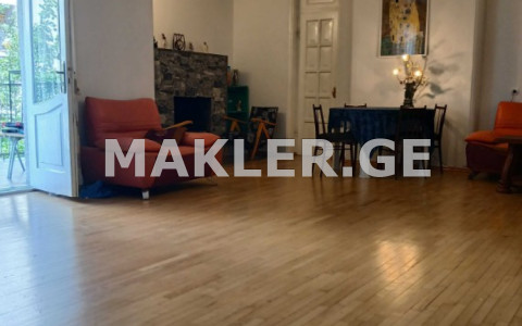  For Sale 4 room  Apartment in Vake dist.  in Gabashvili st. 