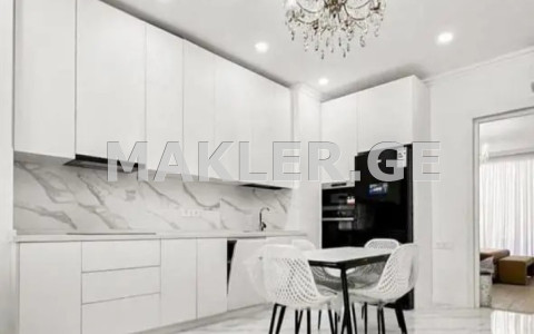  Сдаётся 3 комнатная  Квартира в Ваке  на ул. Палиашвили 