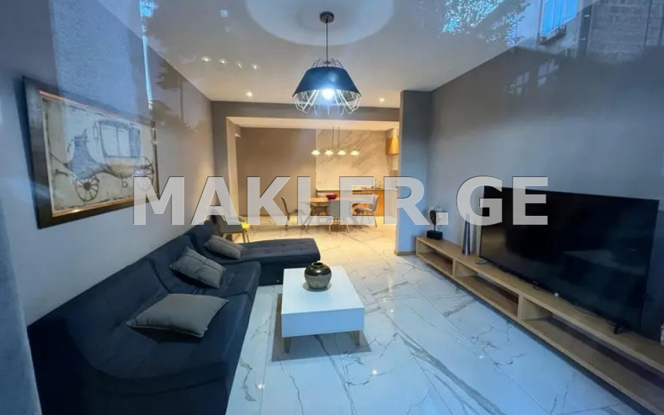  For Sale 2 room  Apartment in Vake dist.  in Taktakishvili st. 