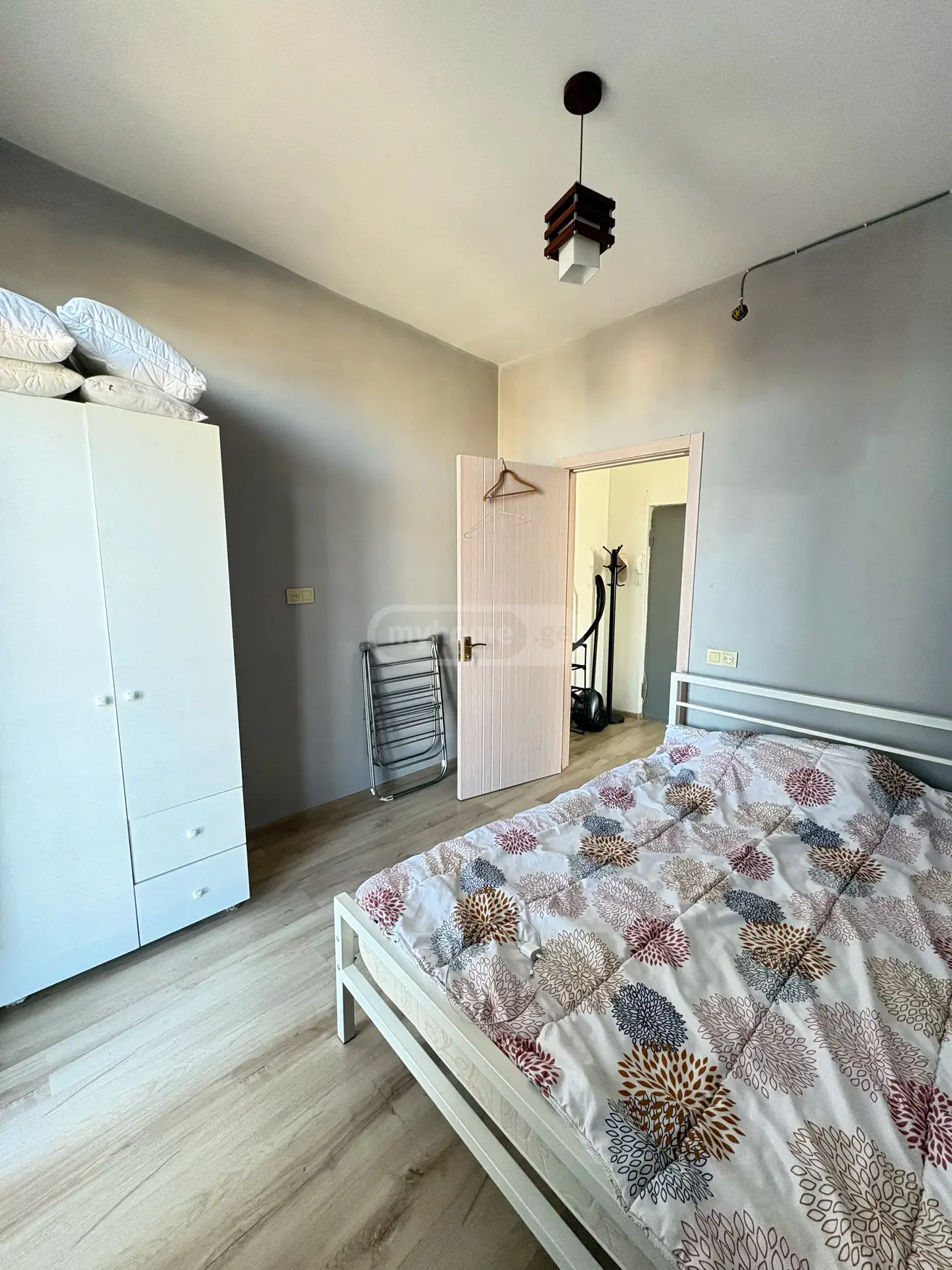  For Rent 2 room  Apartment in Vake dist.  in  Shatberashvili st. 