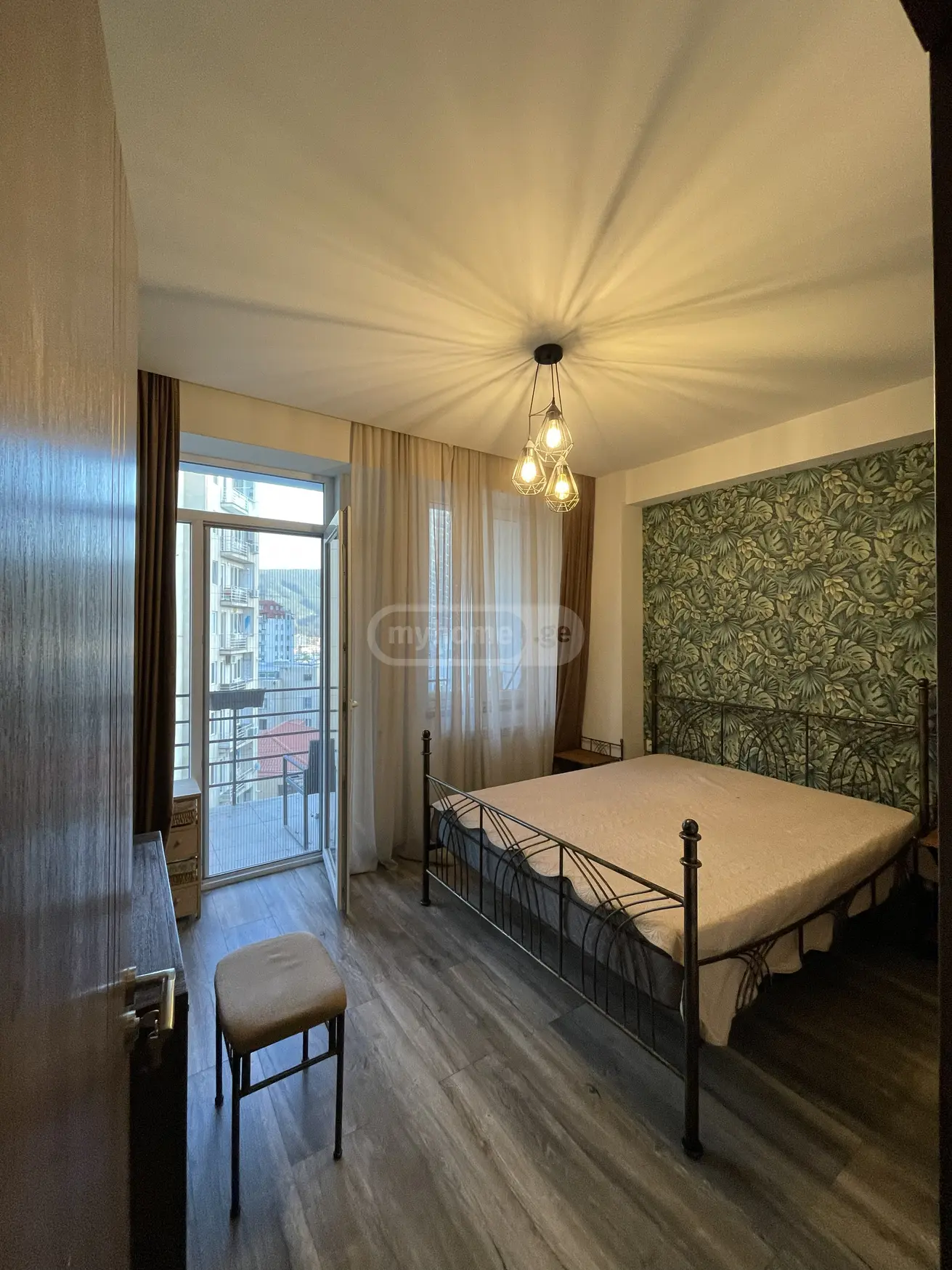  Сдаётся 2 комнатная  Квартира в Сабуртало  на ул. Газапхули 