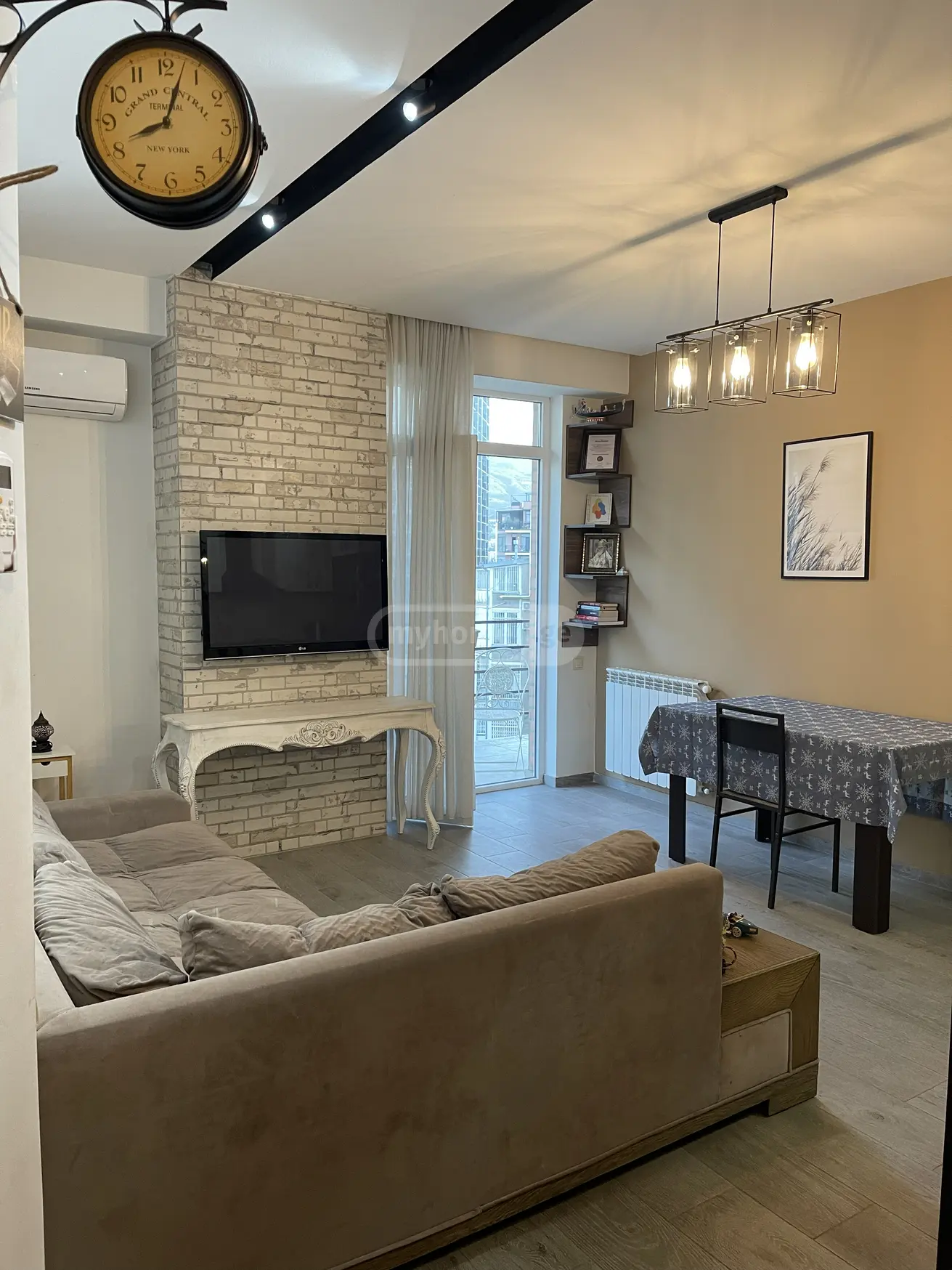  Сдаётся 2 комнатная  Квартира в Сабуртало  на ул. Газапхули 