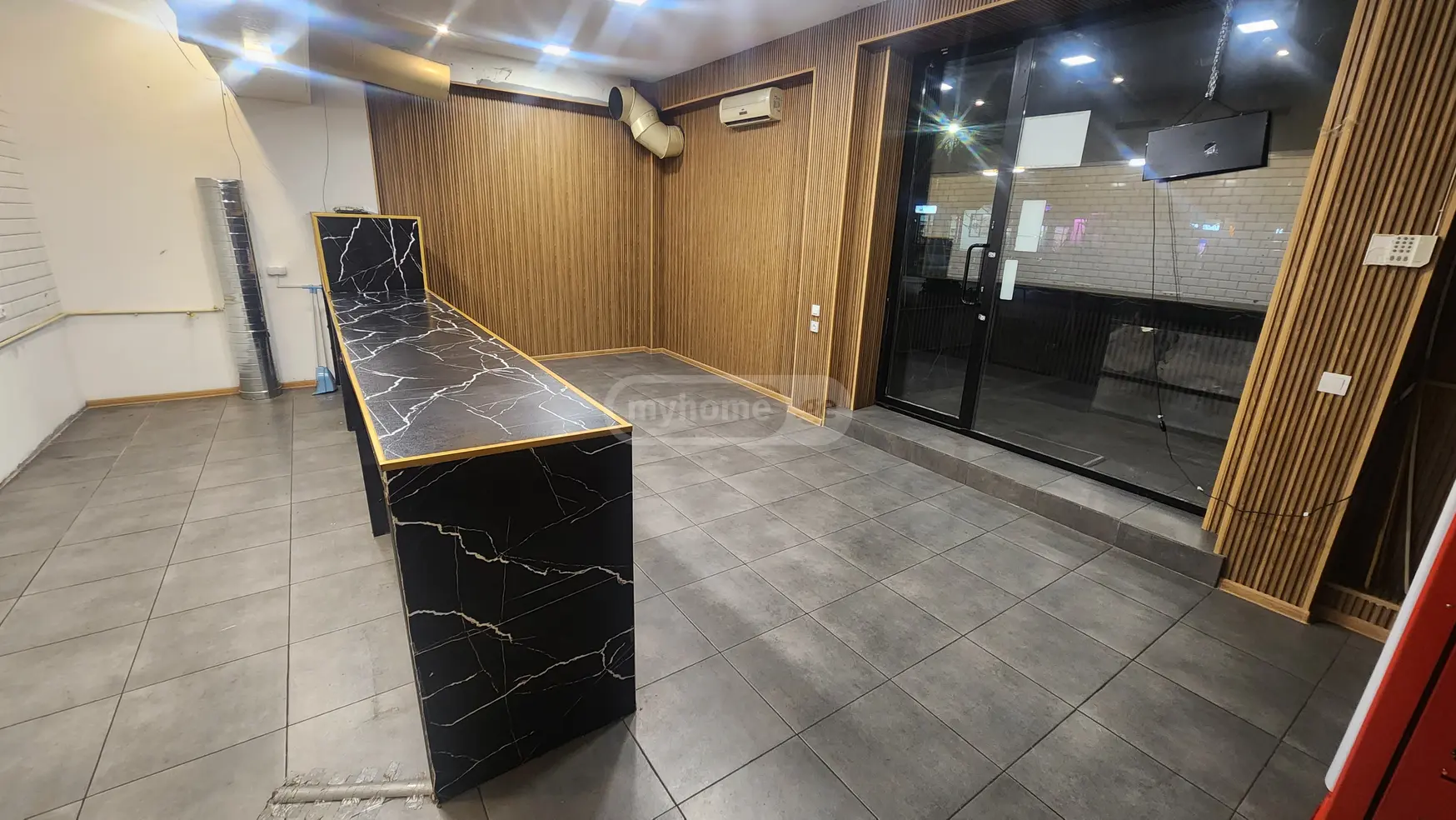  Сдаётся 41 m² площадь Коммерческая площадь в Сабуртало  на пр. Пекина 