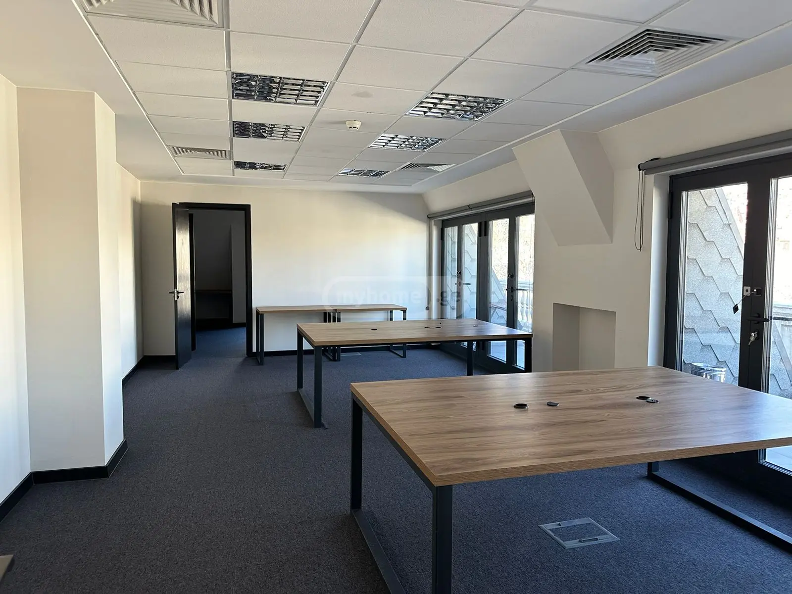  Kiralık 667 m²  İşyeri in Sololaki dist. (Old Tbilisi)  in Leonidze blind alley 