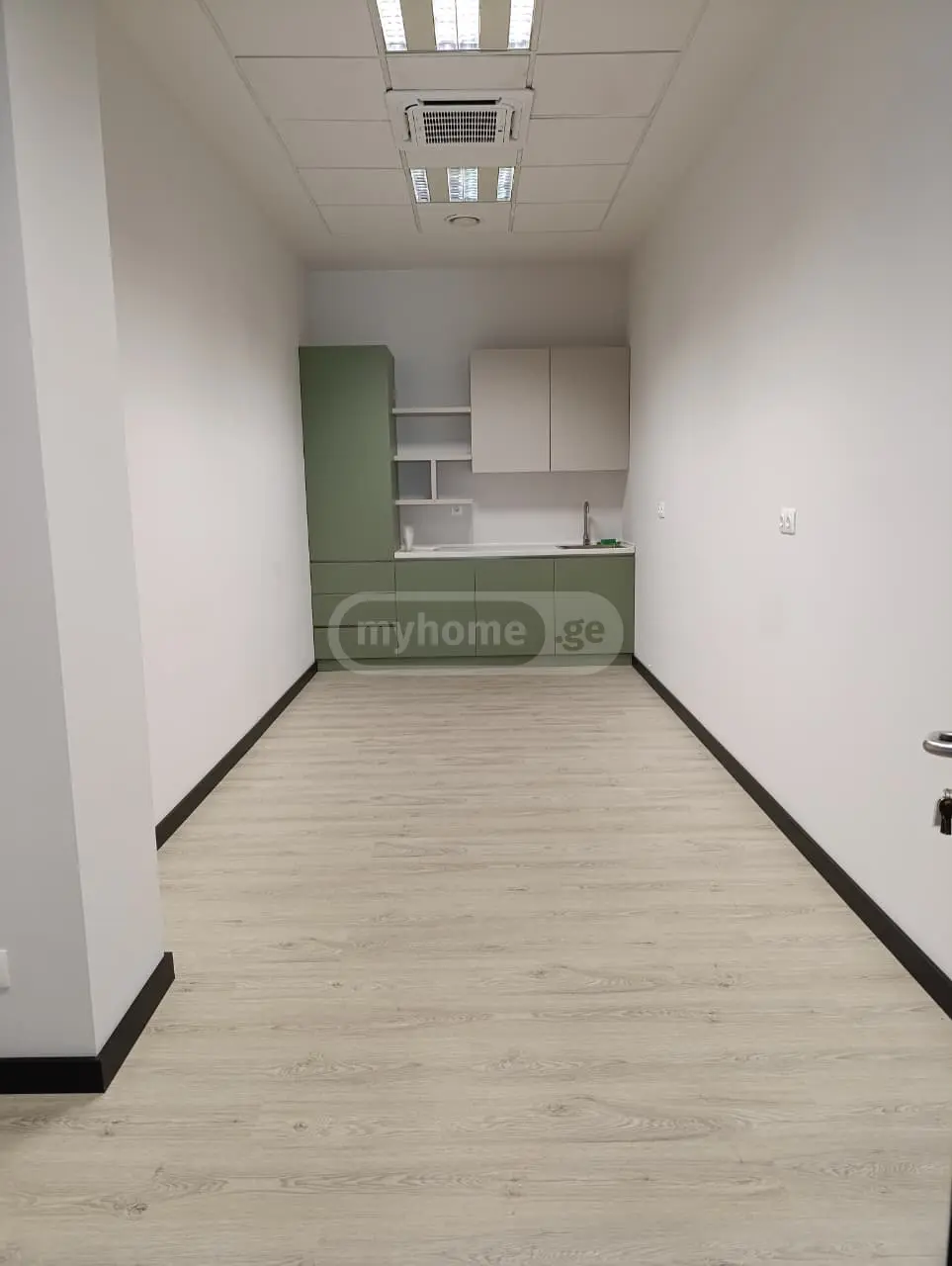  Kiralık 548 m²  Büro & Ofis in Sololaki dist. (Old Tbilisi)  in Tabidze st. 