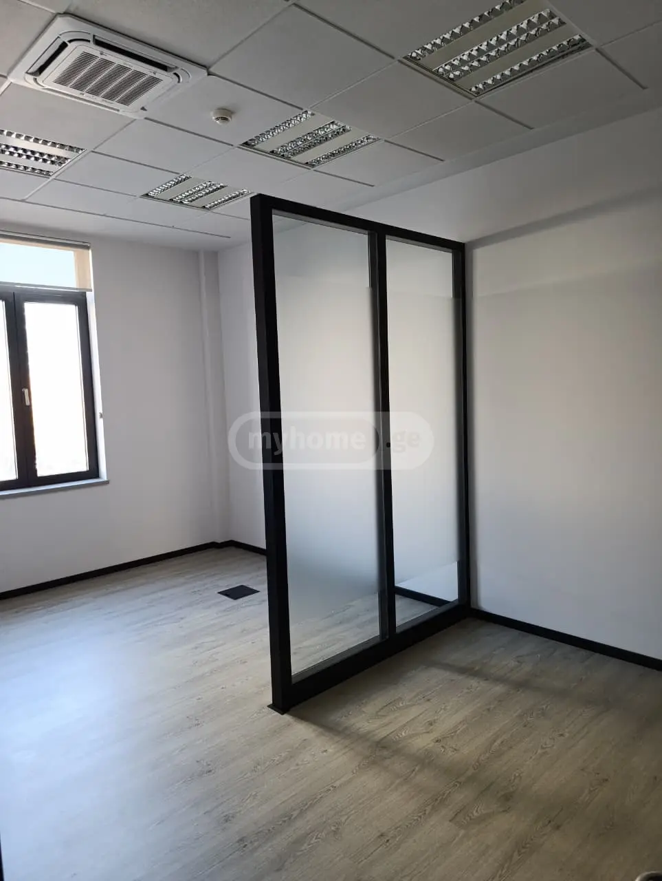  Kiralık 548 m²  Büro & Ofis in Sololaki dist. (Old Tbilisi)  in Tabidze st. 