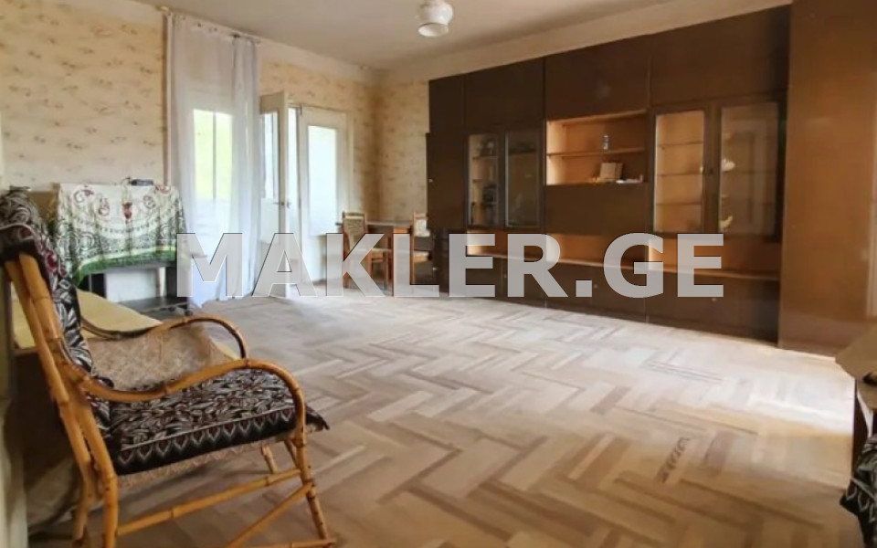  Продается 3 комнатная  Квартира на Плато Нуцебидзе