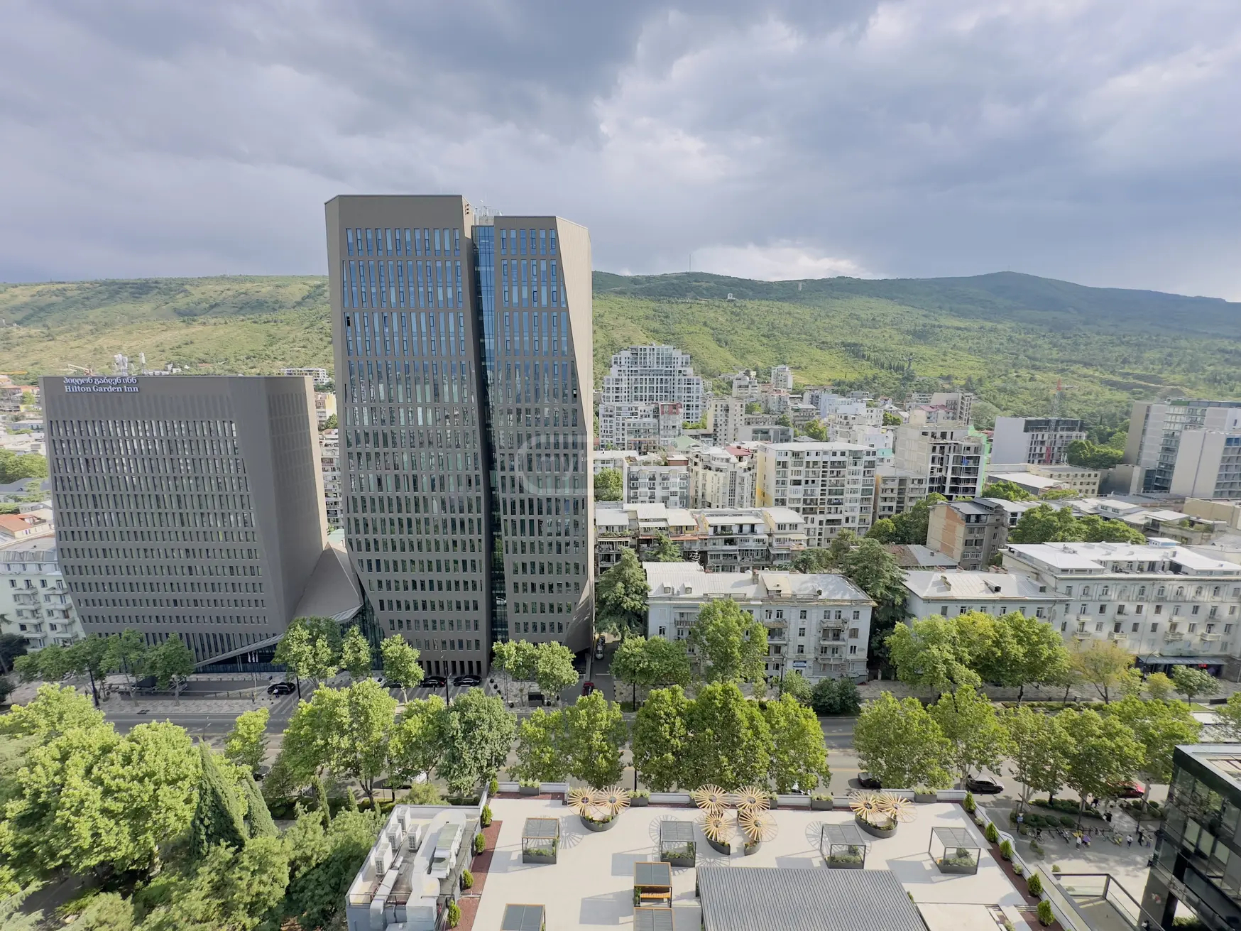  For Rent 2 room  Apartment in Vake dist.  in I. Chavchavadze Ave. 