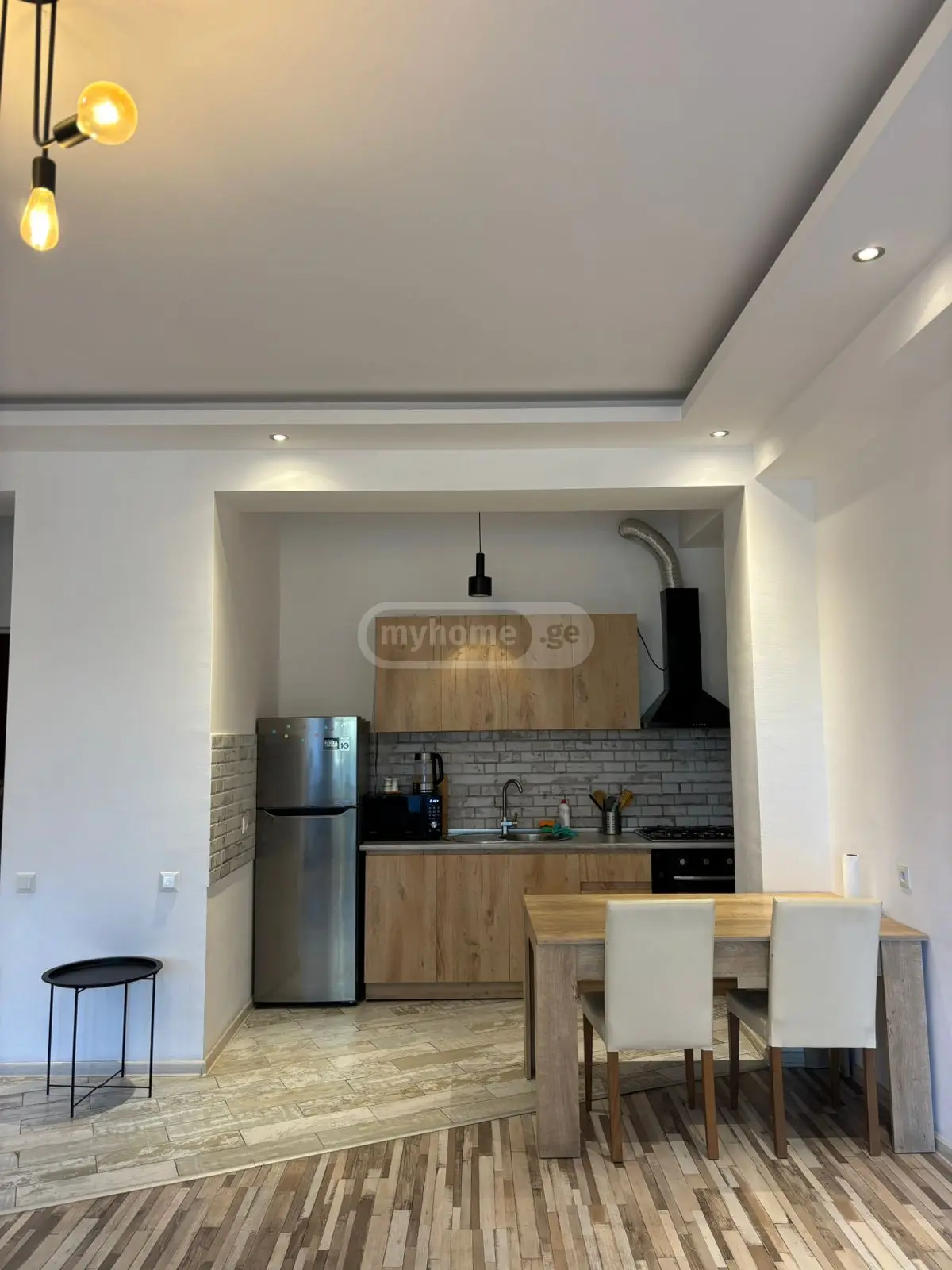  For Rent 2 room  Apartment in Vake dist.  in Taktakishvili st. 